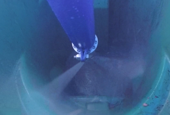 Cleaning and disinfecting trash bins